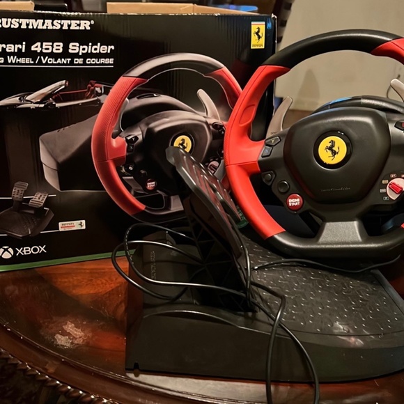 Thrustmaste 458 Ferrari Racing Wheel - Picture 4 of 4